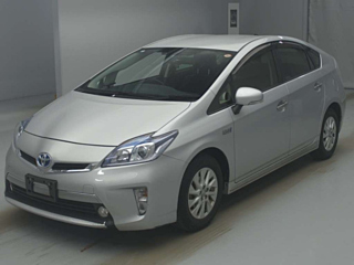 TOYOTA PRIUS PHV