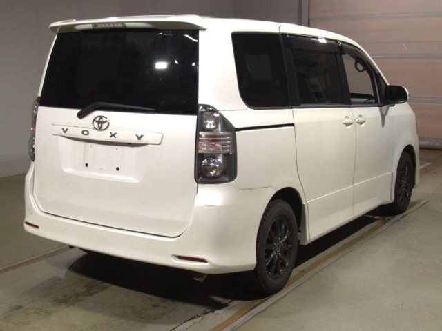 TOYOTA VOXY 2008