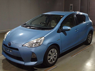 TOYOTA AQUA 2013
