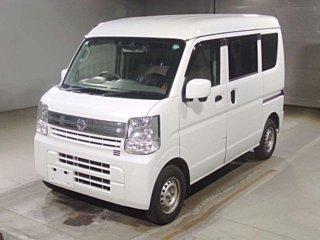 NISSAN CLIPPER VAN