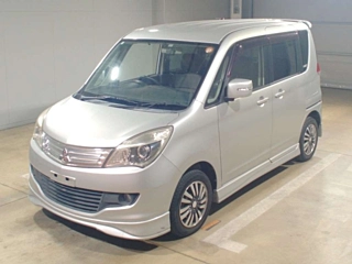 MITSUBISHI DELICA D2