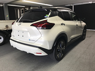 NISSAN KIX 2020