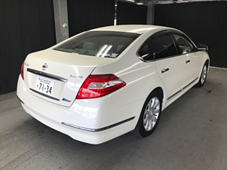 NISSAN TEANA 2011