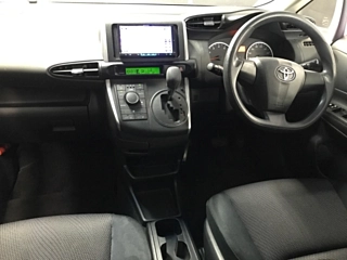TOYOTA WISH 2012