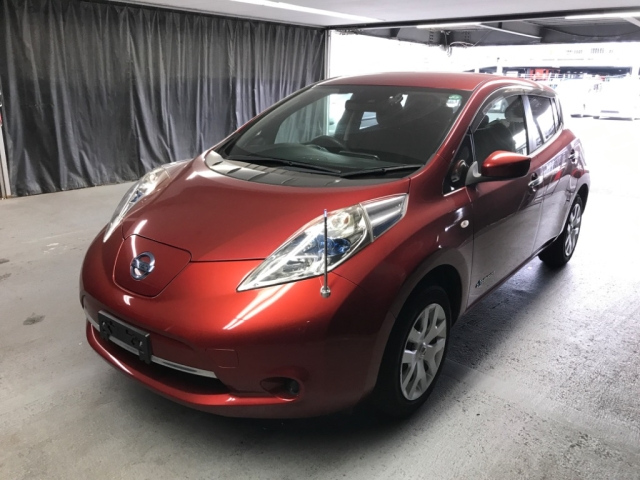 NISSAN LEAF 2016