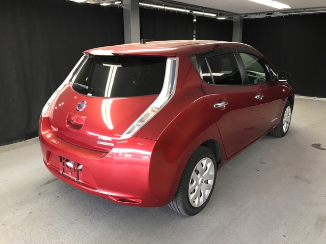 NISSAN LEAF 2016