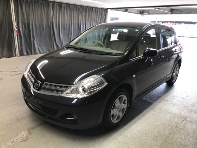 NISSAN TIIDA 2011