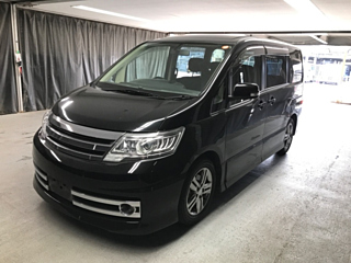 NISSAN SERENA 2010