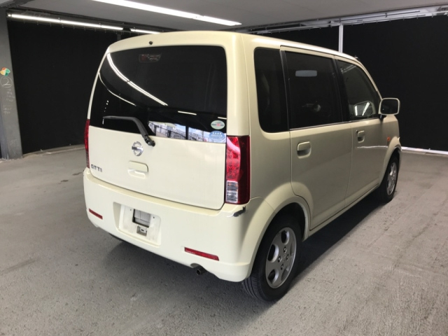 NISSAN OTTI 2010