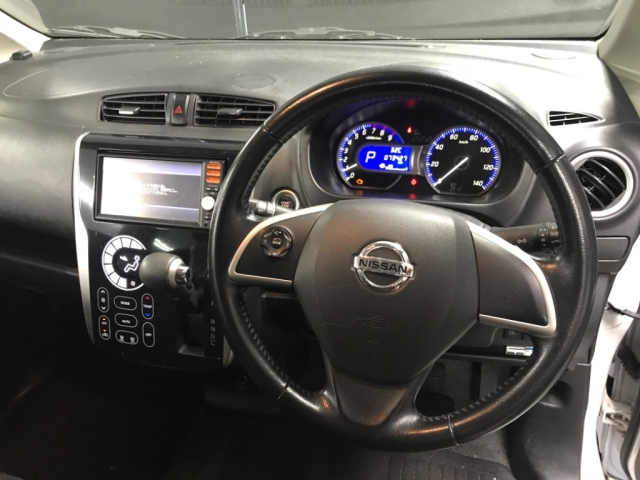 NISSAN DAYZ 2013
