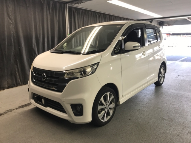 NISSAN DAYZ 2013