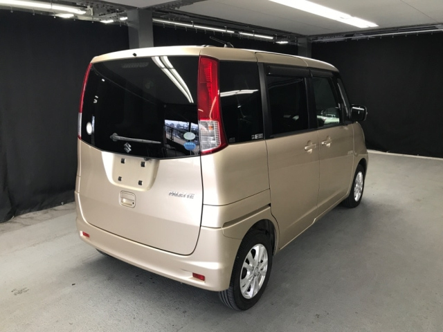 SUZUKI PALETTE 2011