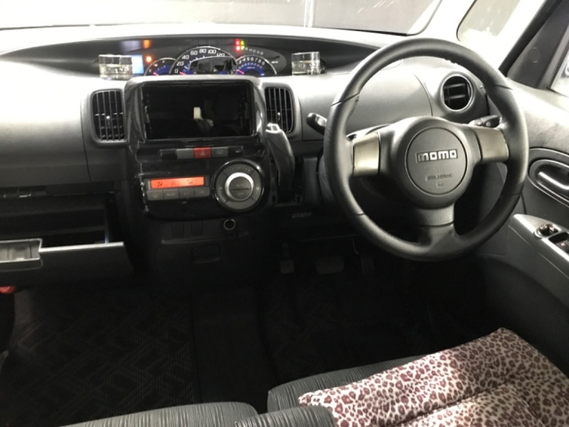 DAIHATSU TANTO 2011