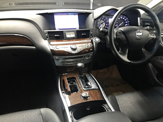 NISSAN FUGA 2011