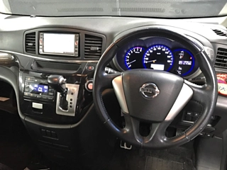 NISSAN ELGRAND 2011