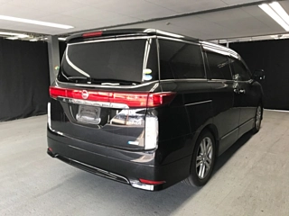 NISSAN ELGRAND 2011