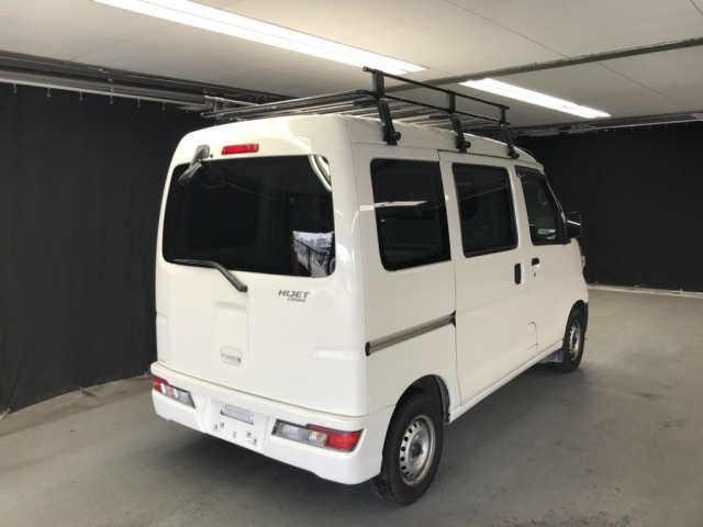 DAIHATSU HIJET VAN 2019