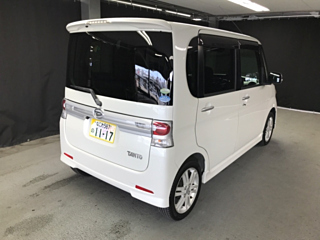 DAIHATSU TANTO 2011