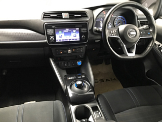 NISSAN LEAF 2018