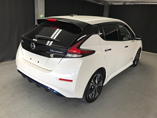 NISSAN LEAF 2018