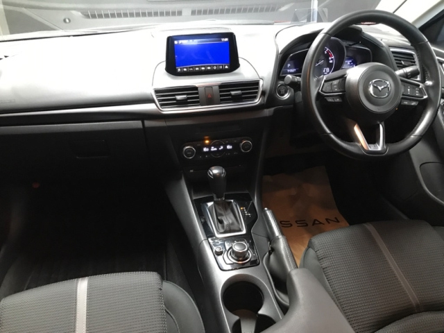 MAZDA AXELA 2016