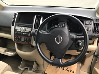 NISSAN SERENA 2009