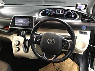 TOYOTA SIENTA 2015