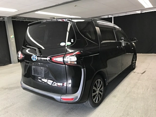 TOYOTA SIENTA 2015