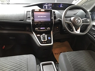 NISSAN SERENA 2018