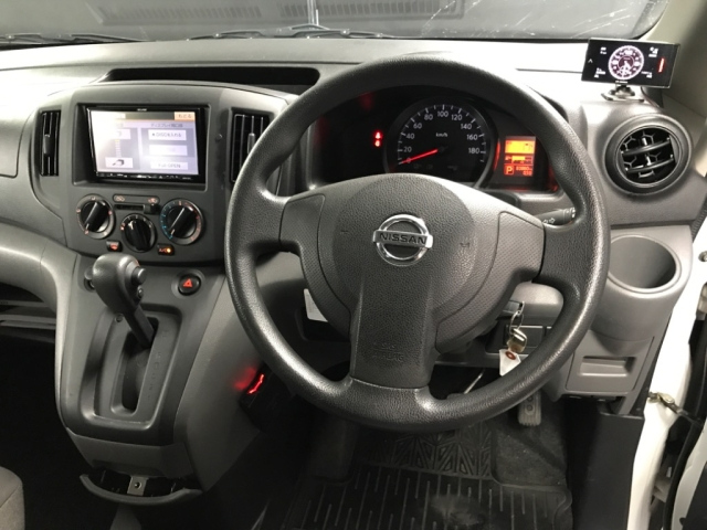 NISSAN NV200 2016
