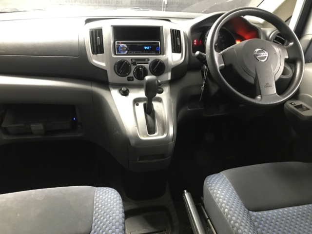 NISSAN NV200 2011
