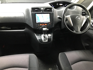 NISSAN SERENA 2013