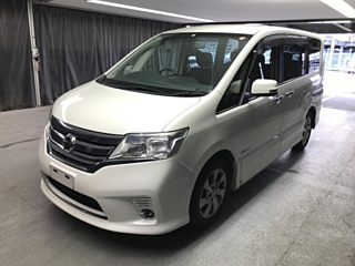 NISSAN SERENA 2013