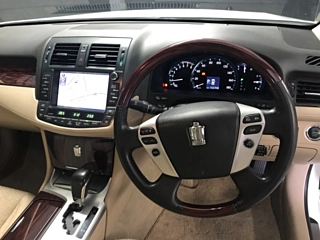 TOYOTA CROWN 2012
