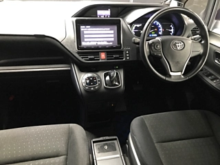 TOYOTA VOXY 2015