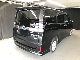 TOYOTA VOXY 2015