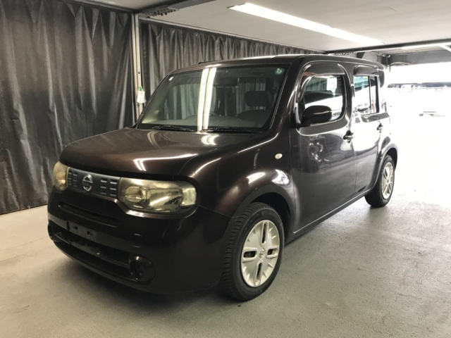 NISSAN CUBE 2010