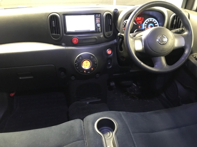 NISSAN CUBE 2012