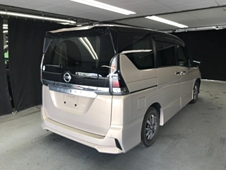 NISSAN SERENA 2019