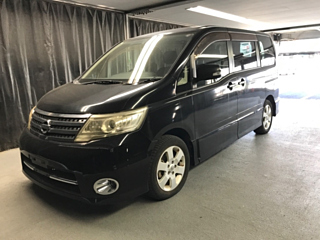 NISSAN SERENA 2010