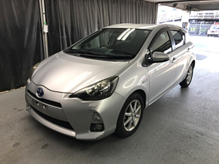 TOYOTA AQUA 2012