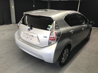 TOYOTA AQUA 2012