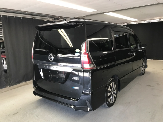 NISSAN SERENA 2017