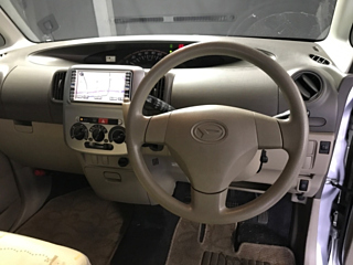 DAIHATSU TANTO 2011
