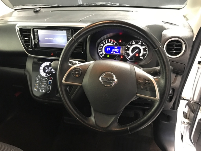 NISSAN DAYZ ROOX 2017