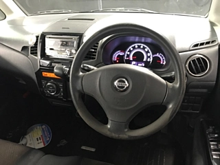 NISSAN ROOX 2010