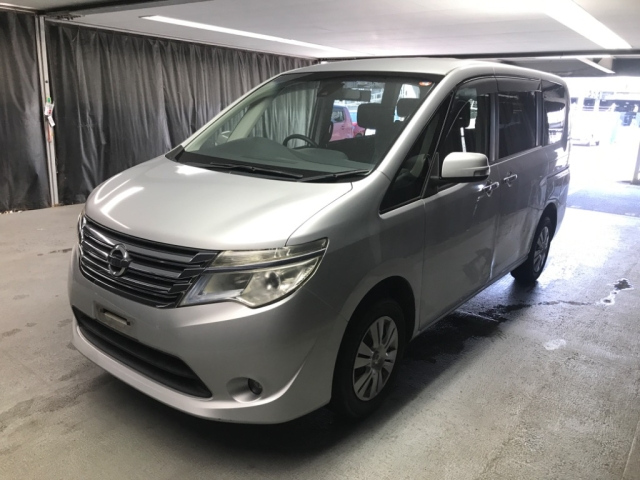 NISSAN SERENA 2015