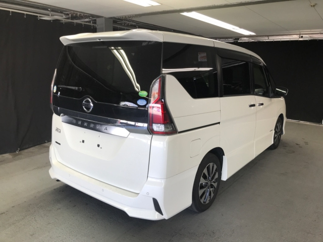 NISSAN SERENA 2019