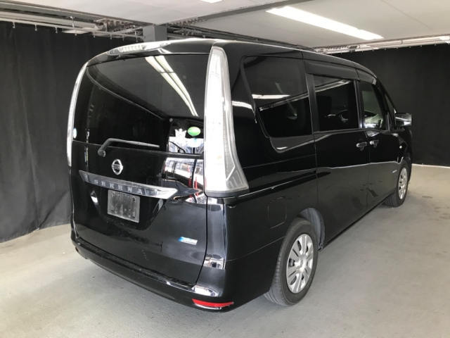 NISSAN SERENA 2012