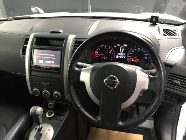 NISSAN X-TRAIL 2012